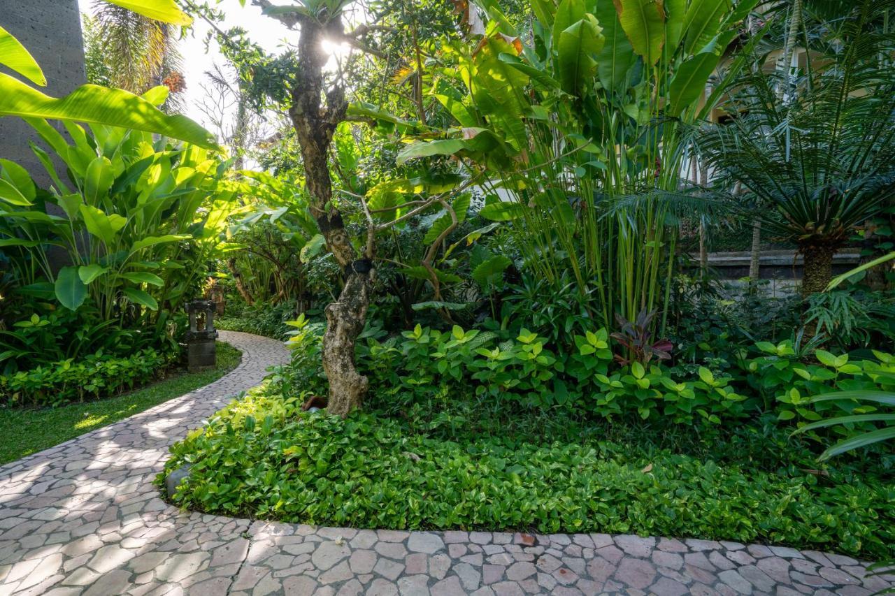 Hotel Kumala Pantai Legian Dış mekan fotoğraf